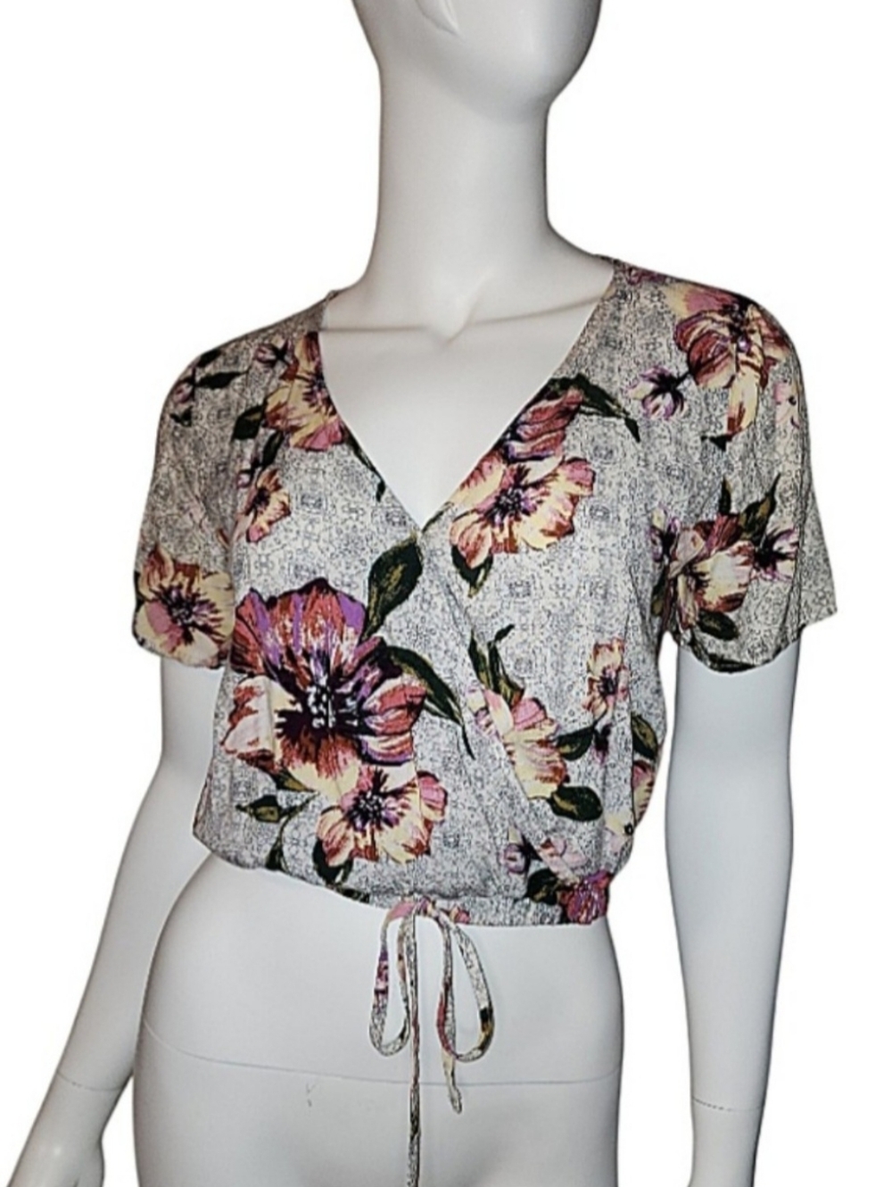 Floral V-Neck Drawstring Crop Top - Pink Floral Size XS